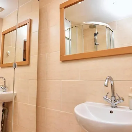 Chic 1-Bed Flat With Terrace In Notting Hill W10 Appartement Londen Buitenkant foto