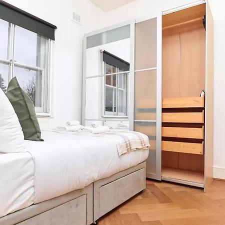 Chic 1-Bed Flat With Terrace In Notting Hill W10 Appartement Londen Buitenkant foto