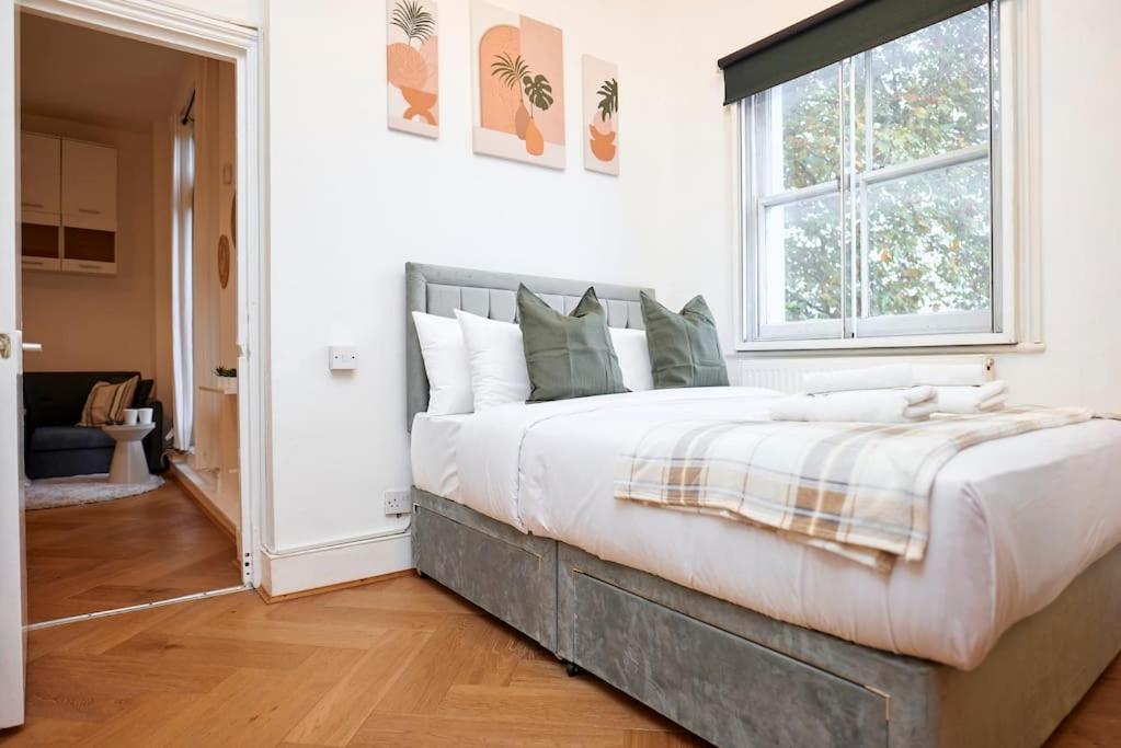 Chic 1-bed Flat With Terrace In Notting Hill W10