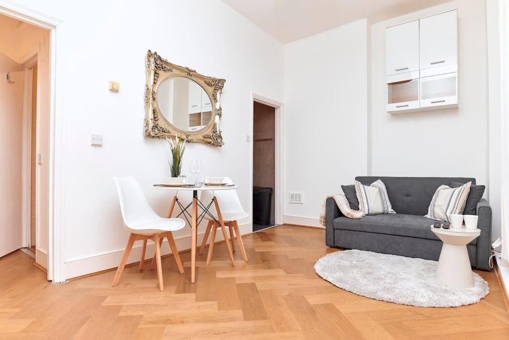 Apartment Chic 1-bed Flat With Terrace In Notting Hill W10 *